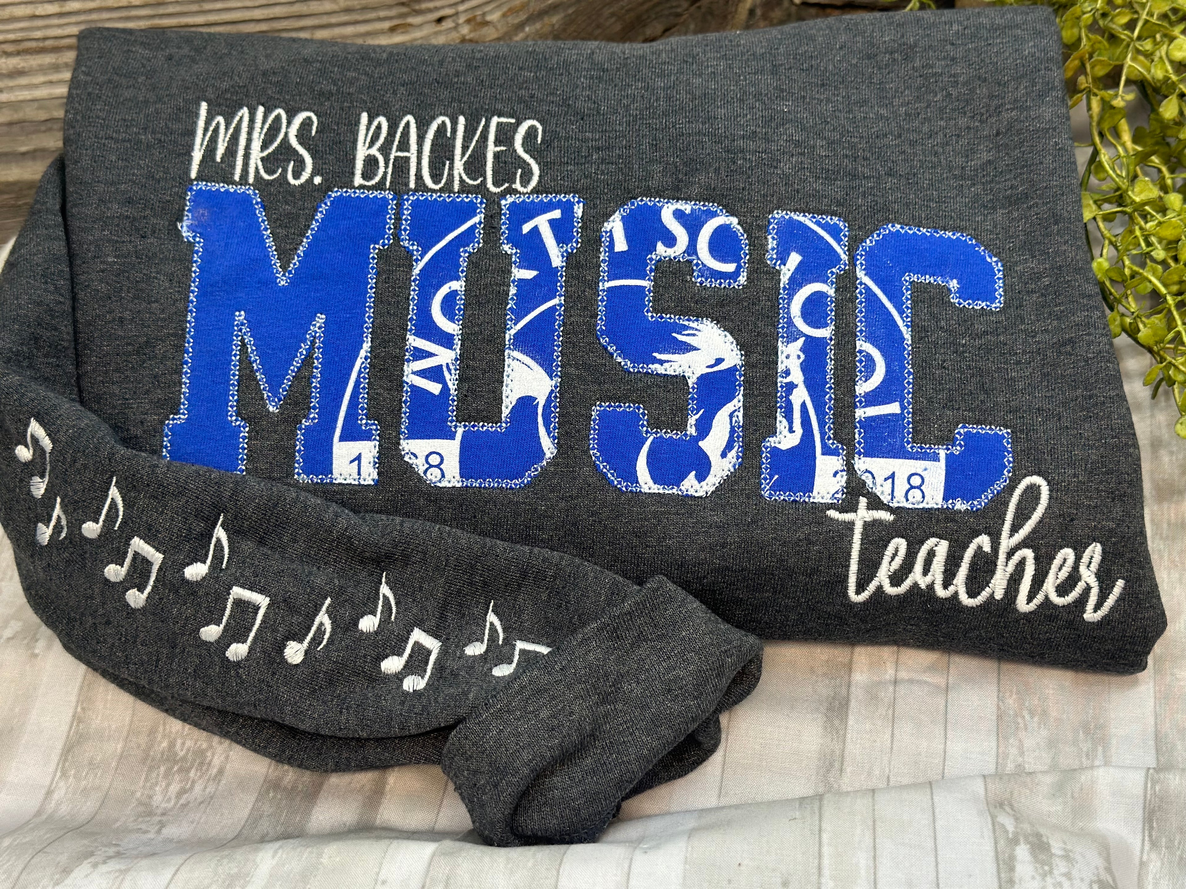 Sweatshirt - Music